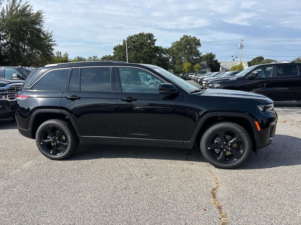 New 2027 Jeep Grand Cherokee LIMITED 4X4 Sport Utility