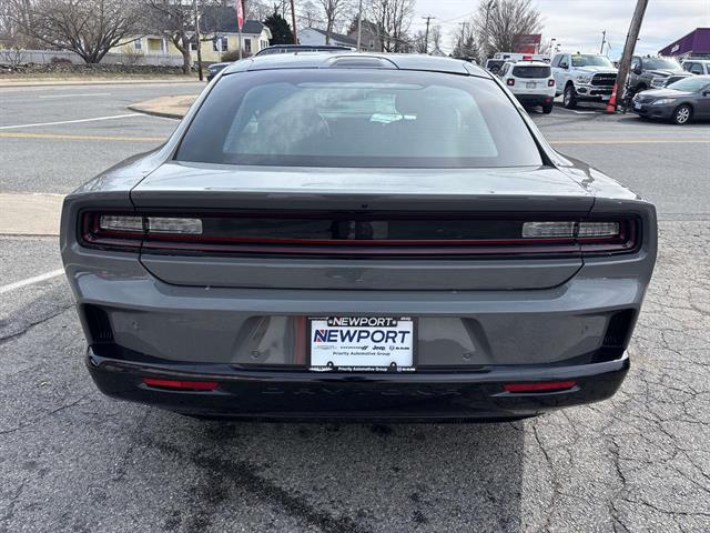 2025 Dodge Charger Daytona R/T AWD photo 2