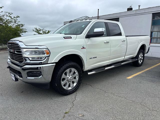 2019 Ram 3500 Laramie photo 3