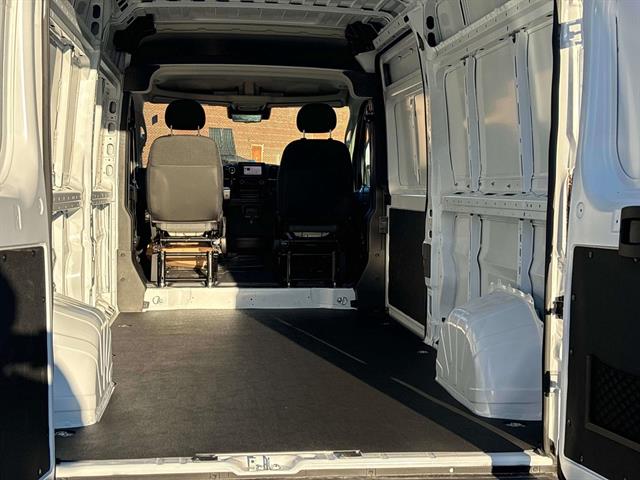 2025 Ram ProMaster 2500 photo 4