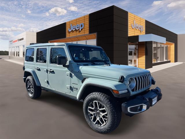 2024 Jeep Wrangler 4-Door Sahara's photo
