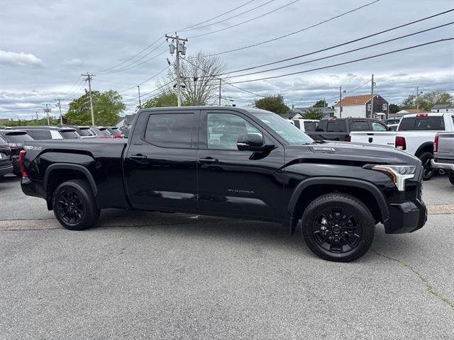 2025 Toyota Tundra Limited photo 2