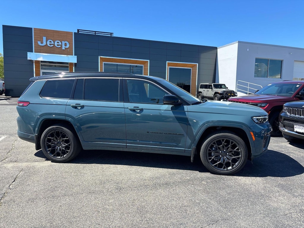 New 2026 Jeep Grand Cherokee L SUMMIT 4X4 Sport Utility