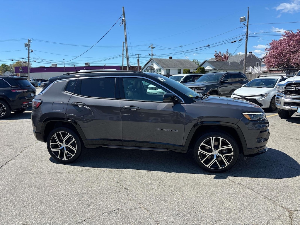 Used 2024 Jeep Compass Limited Sport Utility
