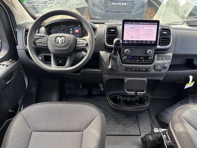 2025 Ram ProMaster 2500 photo 3