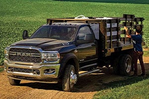 300x200-Cab-&-Chassis-Flatbed.jpg