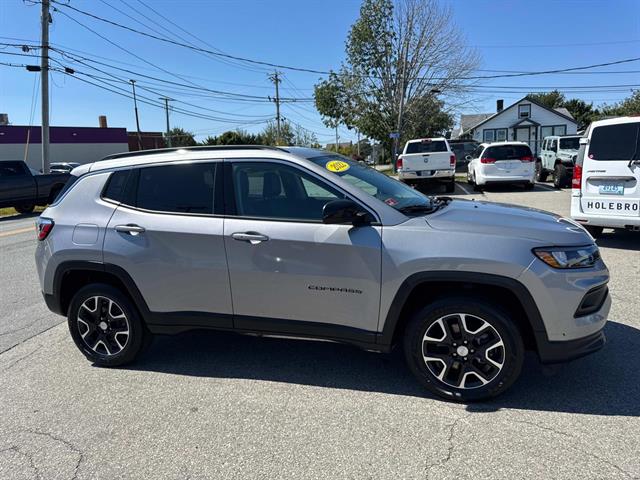 Certified 2022 Jeep Compass Latitude with VIN 3C4NJDBB3NT122774 for sale in Middletown, RI