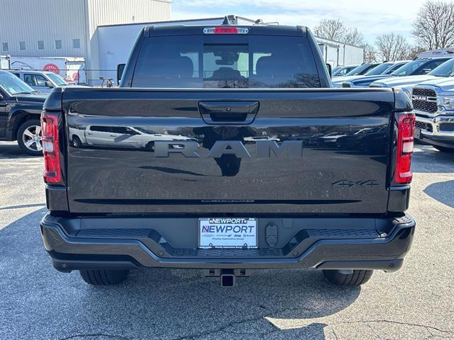 2025 Ram 1500 Tradesman photo 2