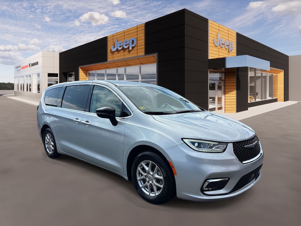Certified 2024 Chrysler Pacifica Touring L Van