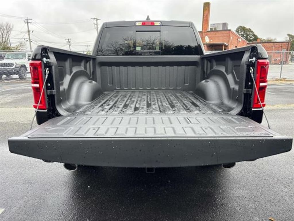 New 2026 Ram 1500 LIMITED CREW CAB 4X4 5'7 BOX Pickup