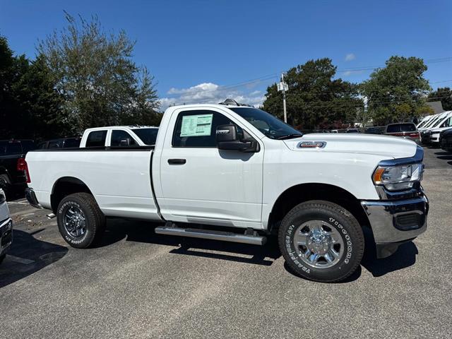 2024 Ram 2500 Tradesman photo 2