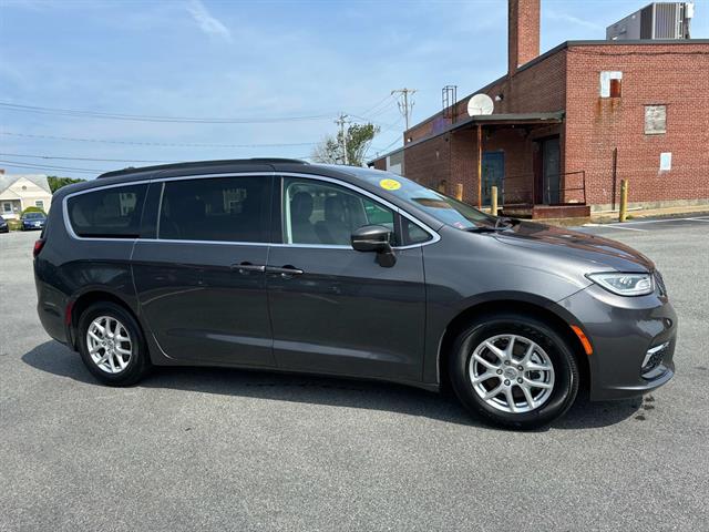 Used 2022 Chrysler Pacifica Touring L with VIN 2C4RC1BGXNR178817 for sale in Middletown, RI