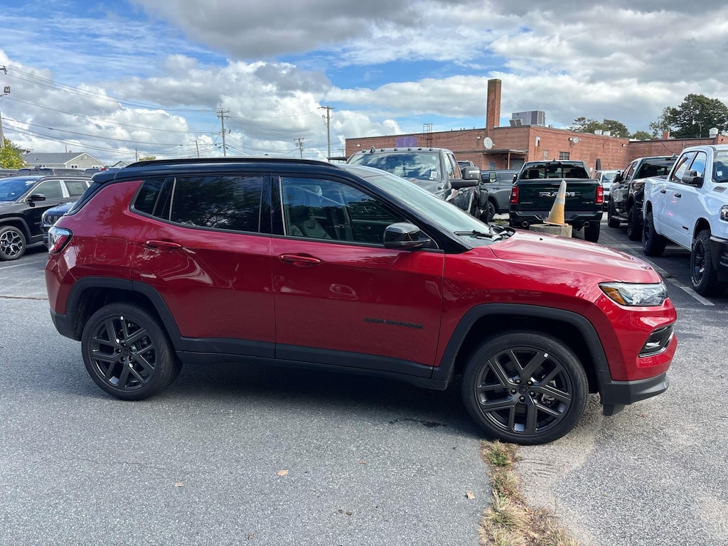 New 2026 Jeep Compass LIMITED ALTITUDE 4X4 Sport Utility