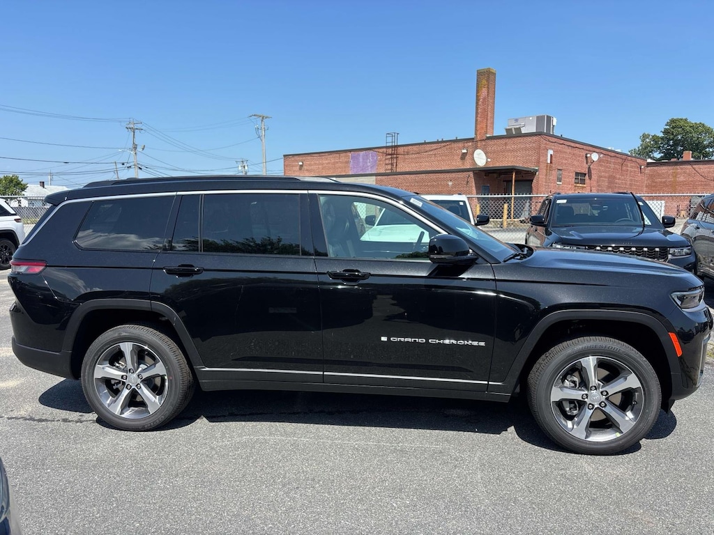 New 2026 Jeep Grand Cherokee L LIMITED 4X4 Sport Utility