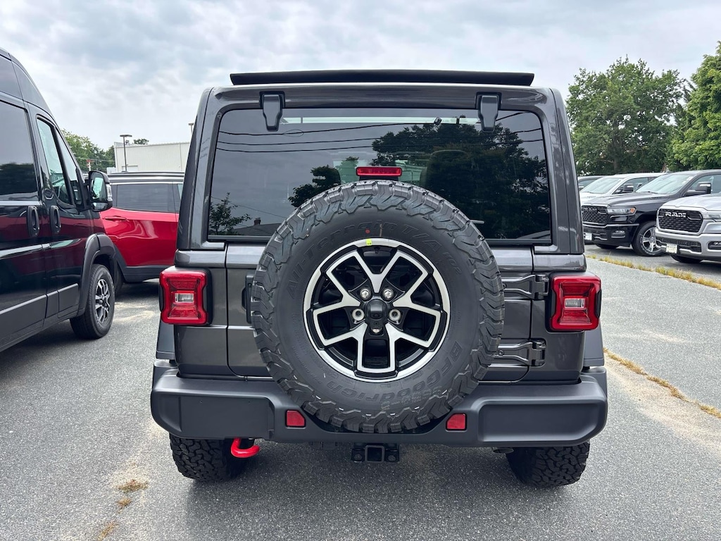 New 2026 Jeep Wrangler 4-DOOR RUBICON Sport Utility