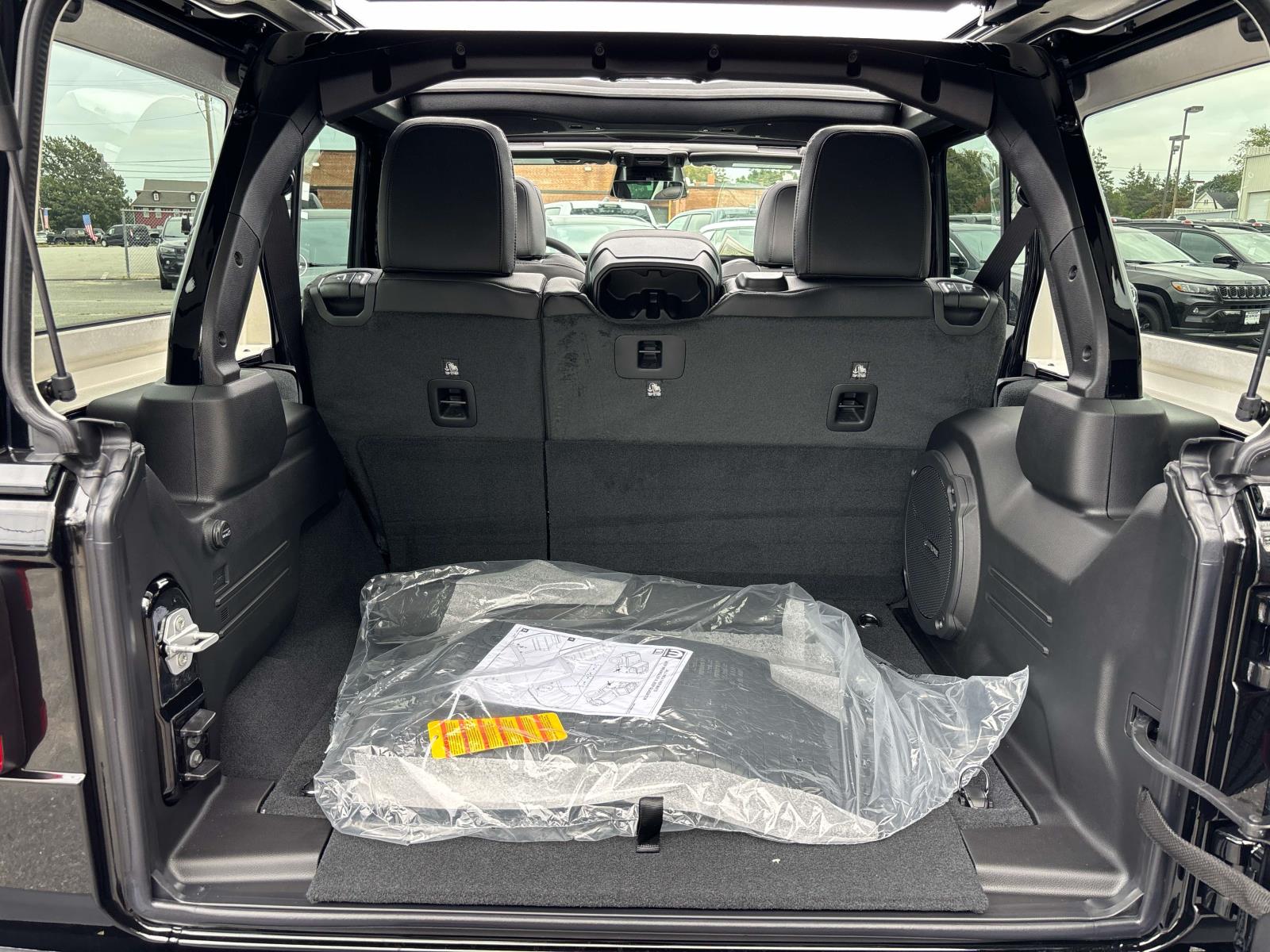 New 2027 Jeep Wrangler 4-DOOR SAHARA Sport Utility
