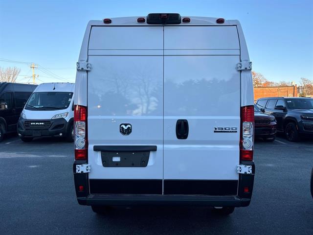 2025 Ram ProMaster 1500 photo 3