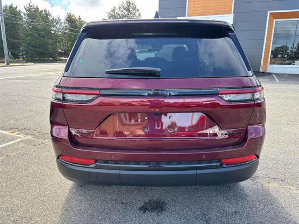 New 2025 Jeep Grand Cherokee LIMITED 4X4 Sport Utility