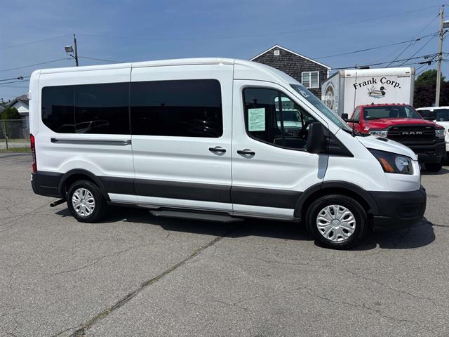 2023 Ford Transit Passenger XL photo 2
