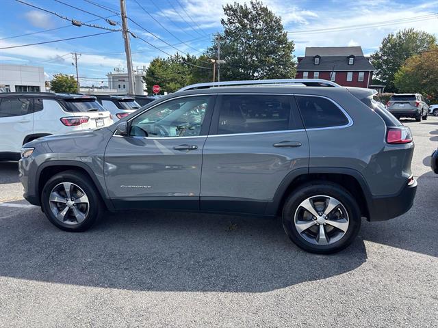 2019 Jeep Cherokee Limited photo 3