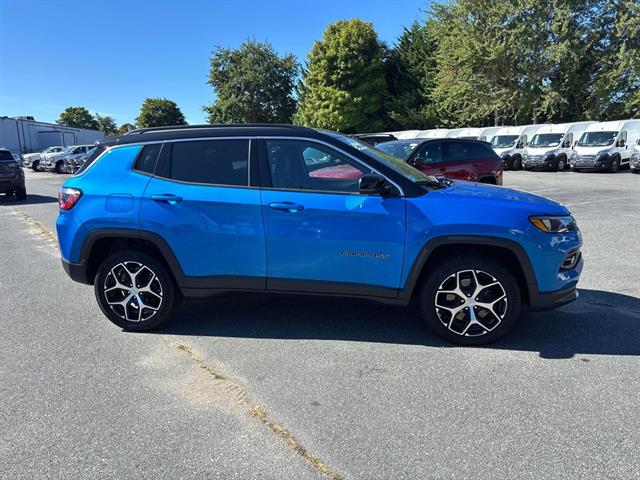 2024 Jeep Compass Limited photo 2