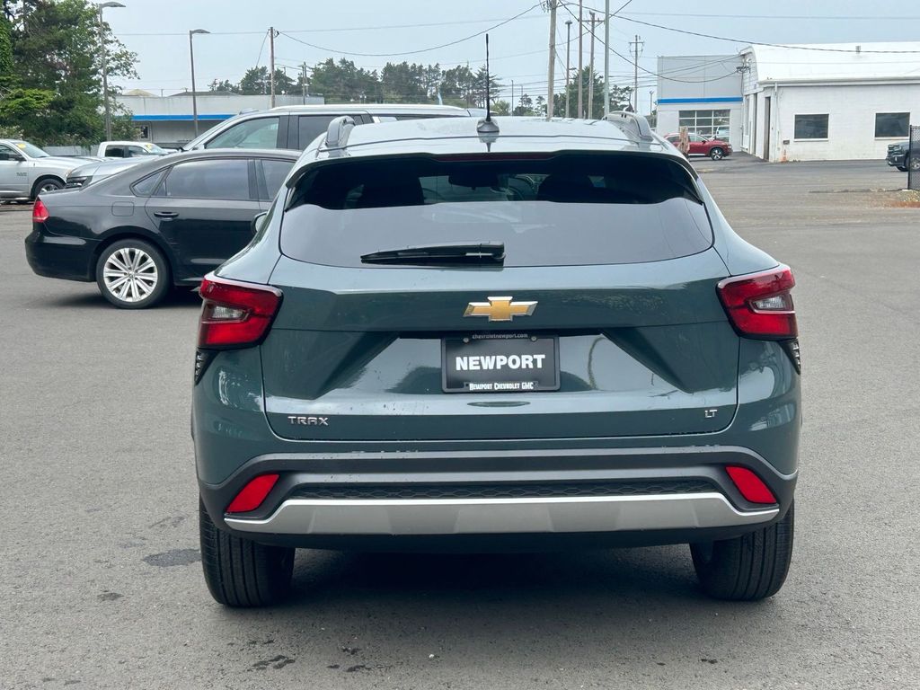 2026 Chevrolet Trax LT - Photo 6