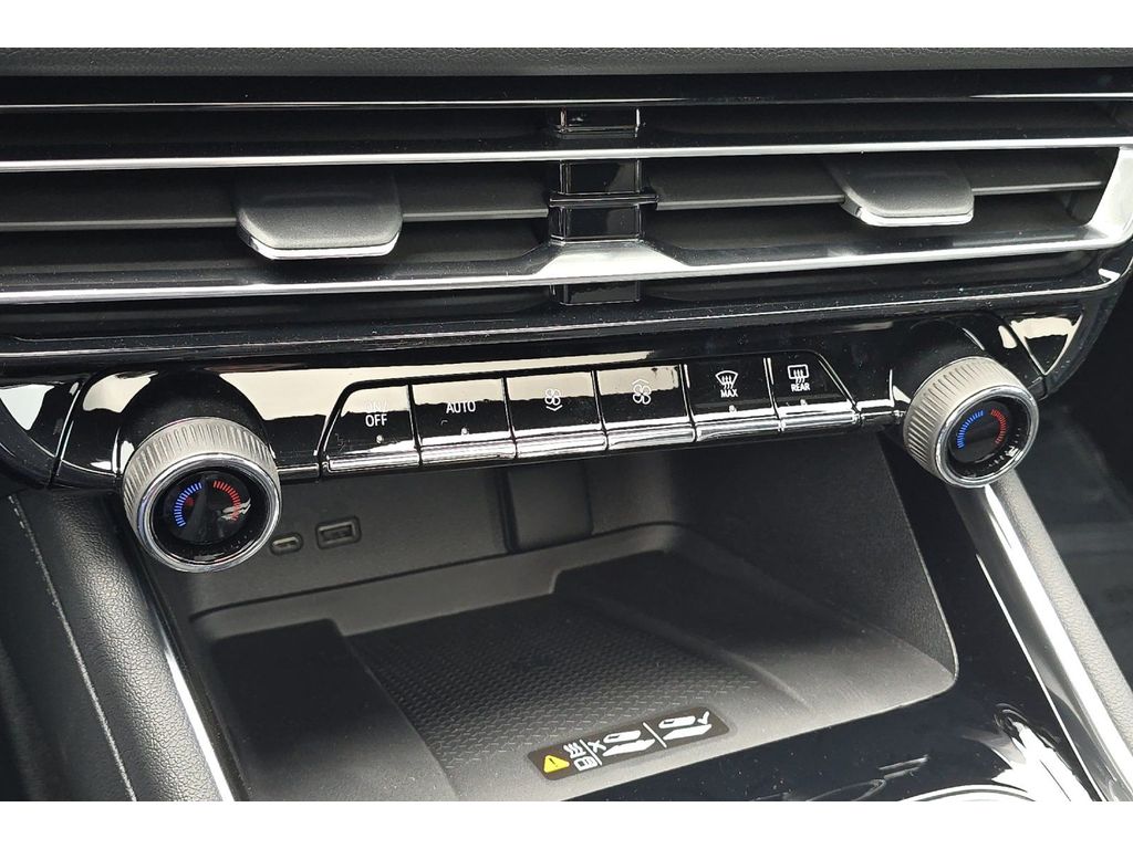 2026 Chevrolet Traverse LT - Photo 22