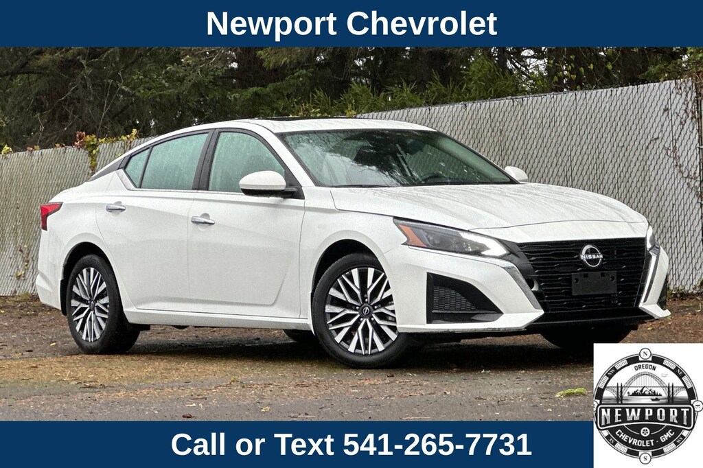 Used 2024 Nissan Altima 2.5 SV Sedan