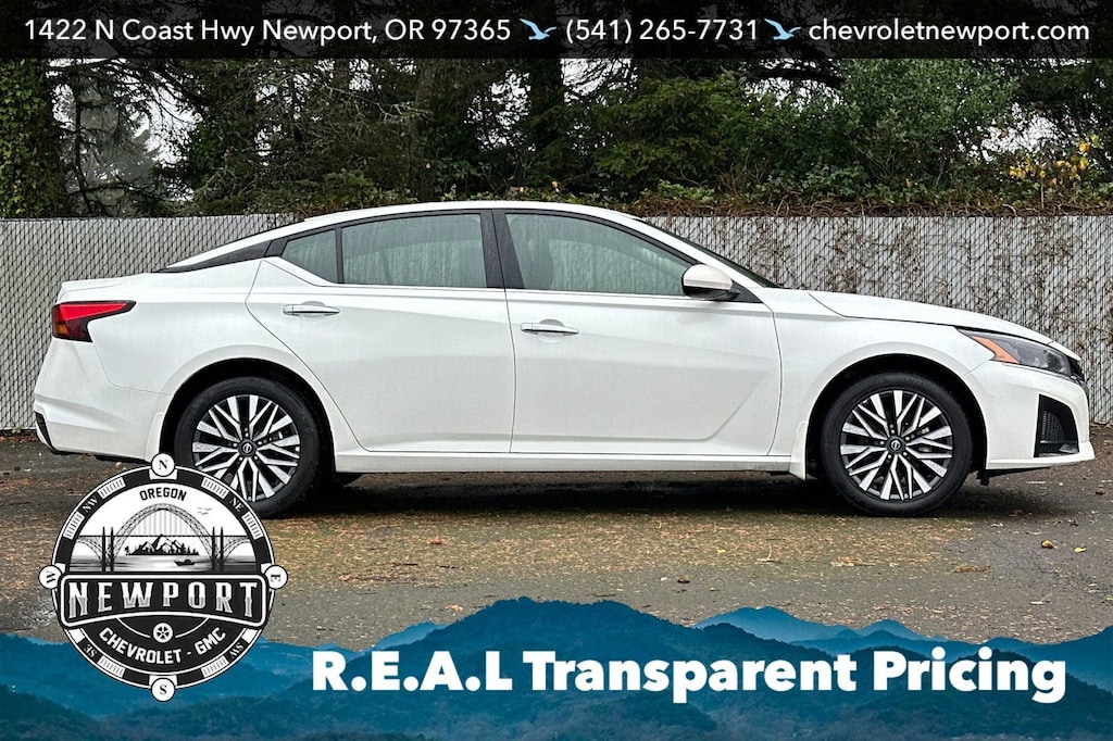 Used 2024 Nissan Altima 2.5 SV Sedan