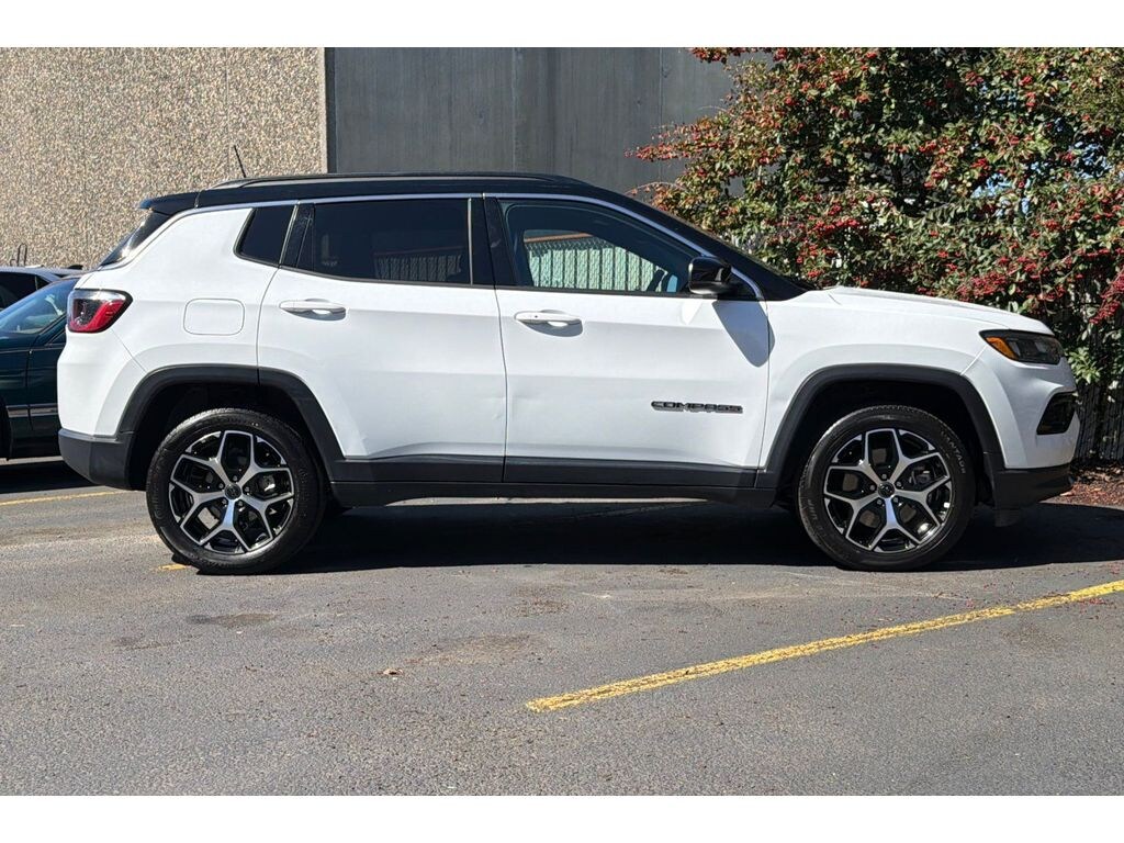 Used 2025 Jeep Compass Limited 4x4 SUV