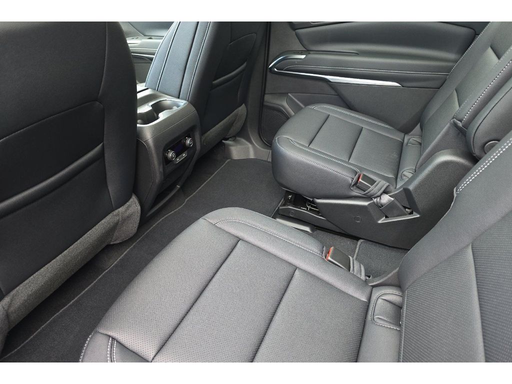 2026 Chevrolet Traverse LT - Photo 12