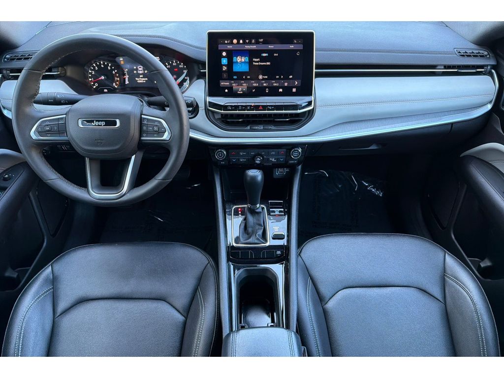 2025 Jeep Compass Limited - Photo 13