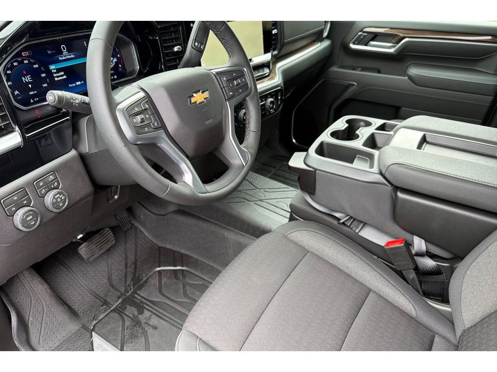 2026 Chevrolet Silverado 3500HD LT - Photo 10