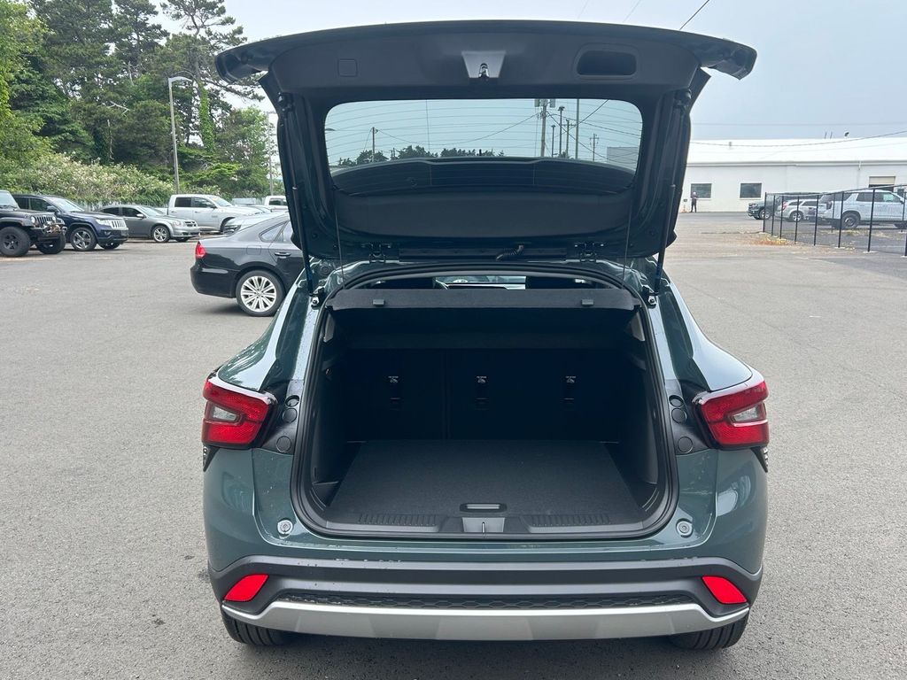 2026 Chevrolet Trax LT - Photo 35