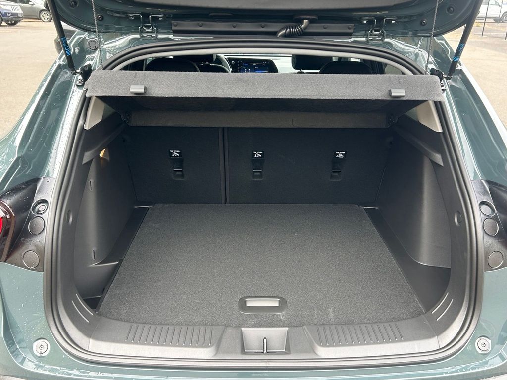 2026 Chevrolet Trax LT - Photo 36