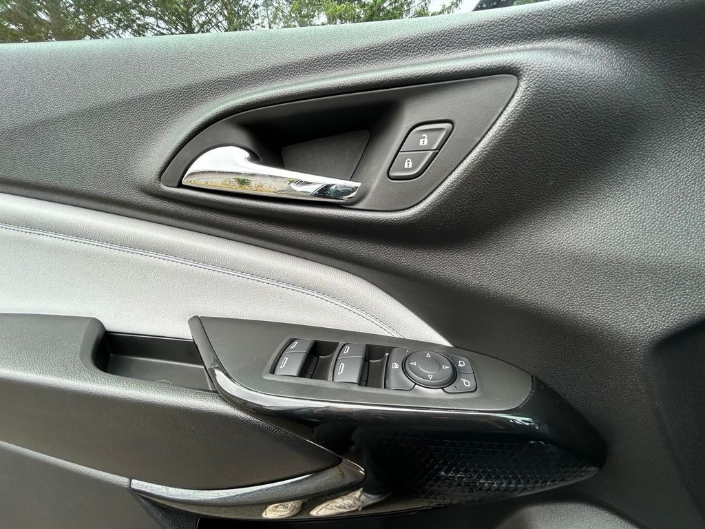 2026 Chevrolet Trax LT - Photo 13
