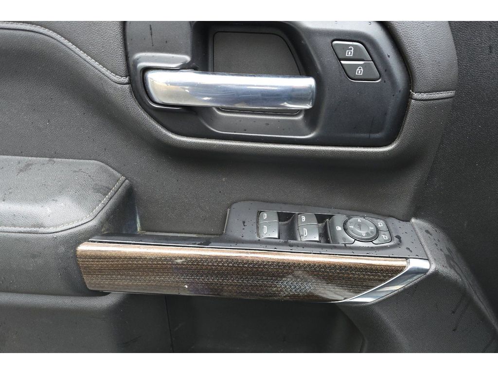 2019 Chevrolet Silverado 1500 LT - Photo 11