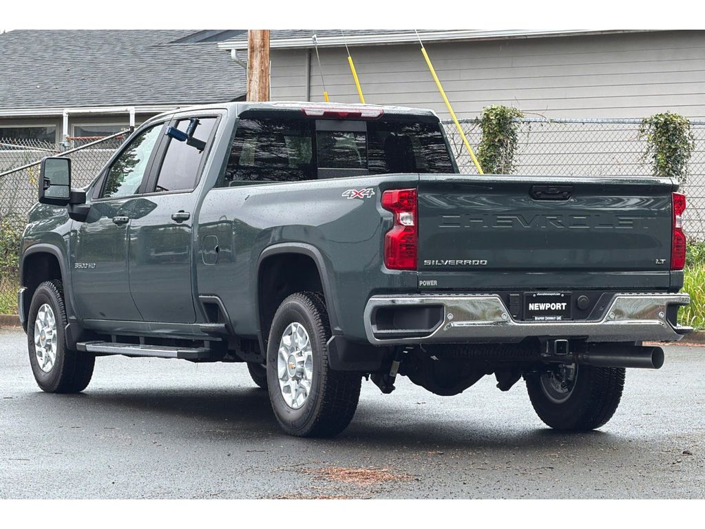2026 Chevrolet Silverado 3500HD LT - Photo 6