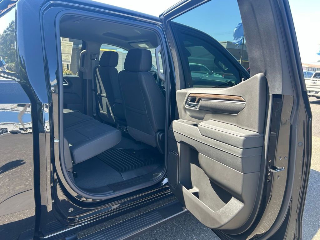 2026 Chevrolet Silverado 1500 RST - Photo 33