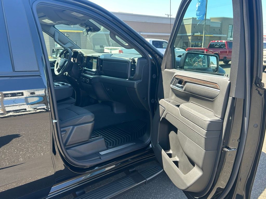 2026 Chevrolet Silverado 1500 RST - Photo 31