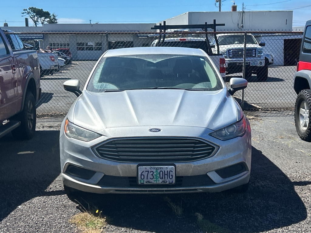 Used 2017 Ford Fusion SE Sedan