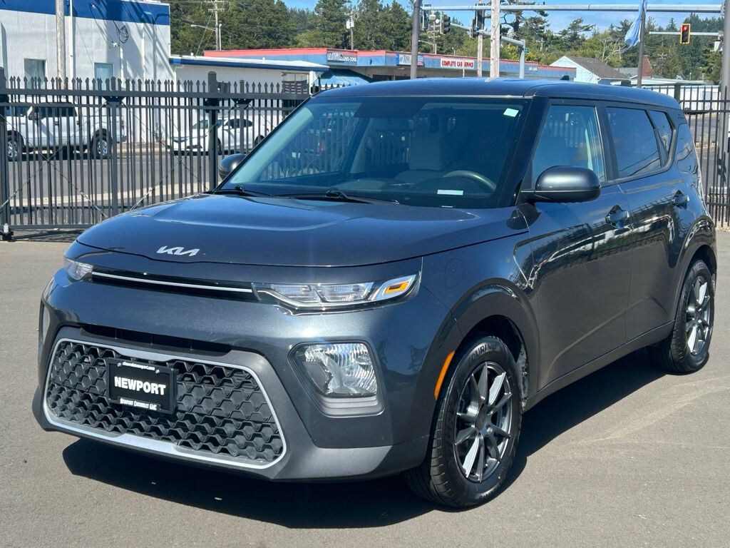 Certified 2022 Kia Soul LX Hatchback