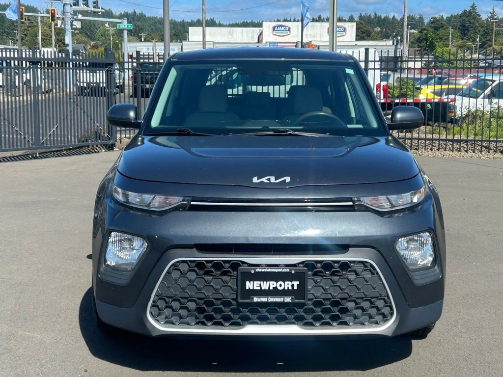 Certified 2022 Kia Soul LX Hatchback