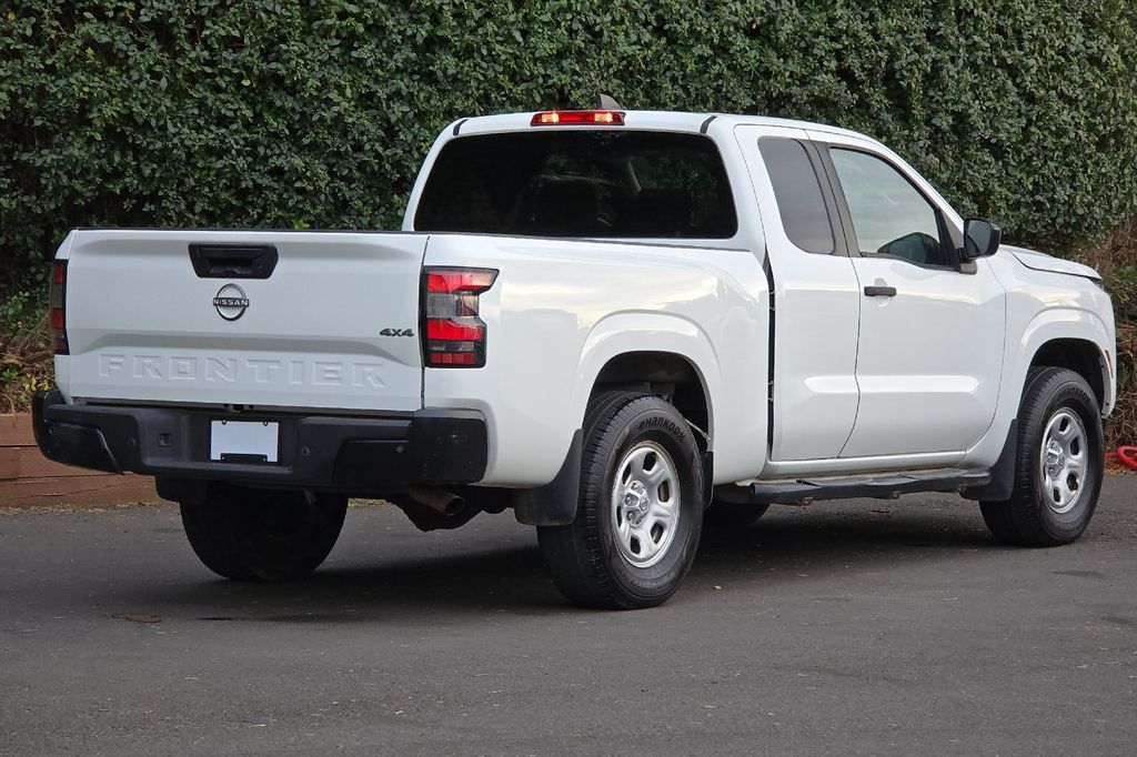 2022 Nissan Frontier S King Cab photo 3
