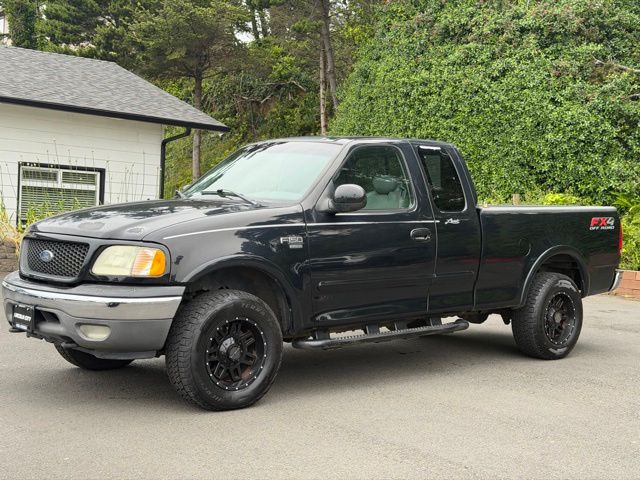 2002 Ford F-150 Lariat 4x4 SuperCab SWB Styleside's photo