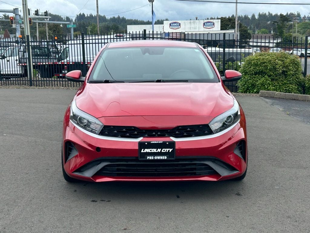 Used 2023 Kia Forte LXS with VIN 3KPF24ADXPE556671 for sale in Newport, OR