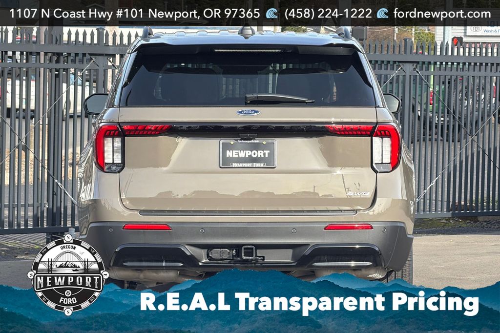 2026 Ford Explorer ST-Line - Photo 5