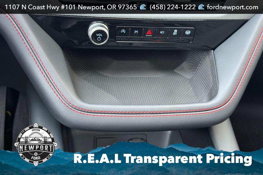 2026 Ford Explorer ST-Line - Photo 24