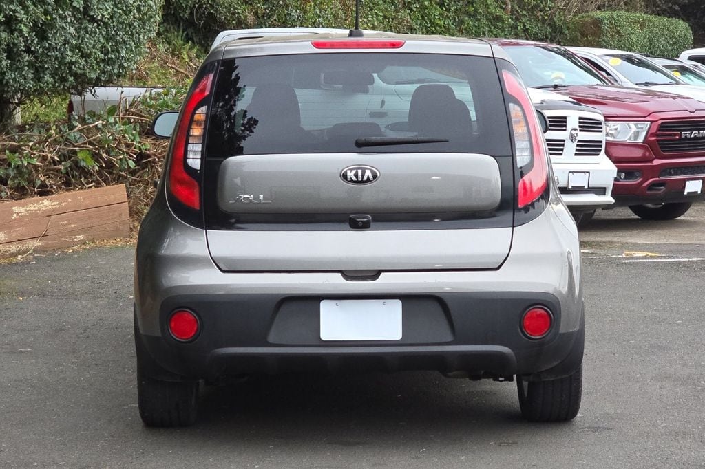 2017 Kia Soul Base photo 3