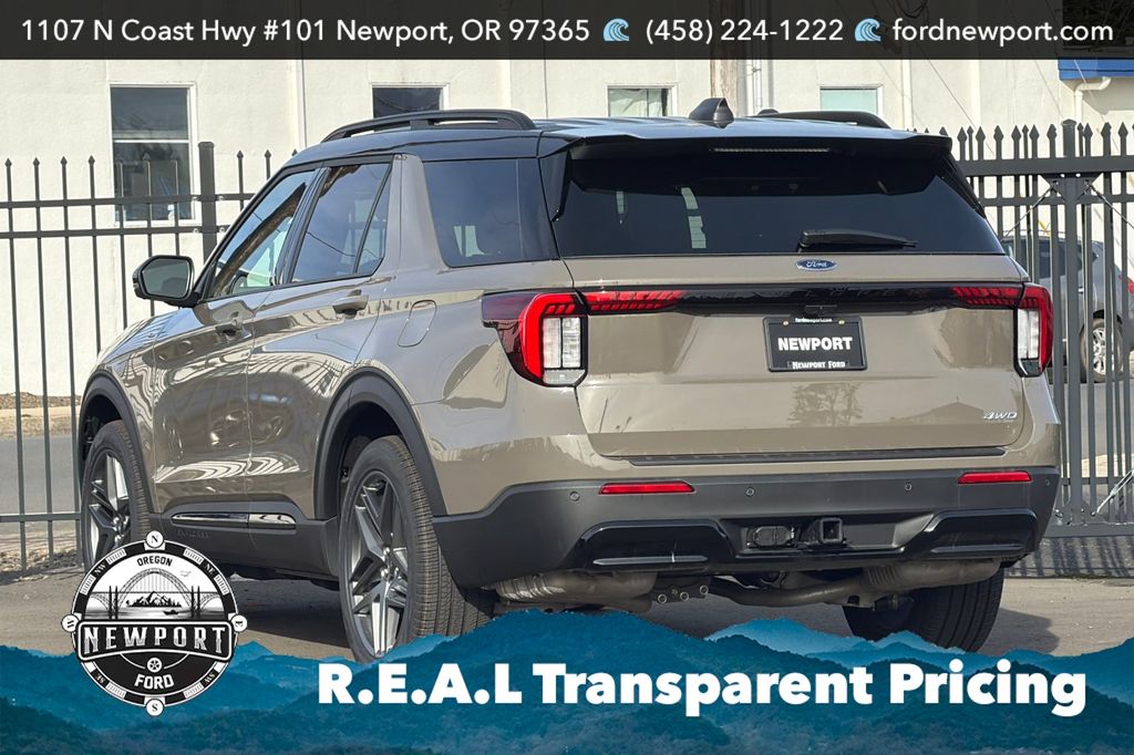 2026 Ford Explorer ST-Line - Photo 6